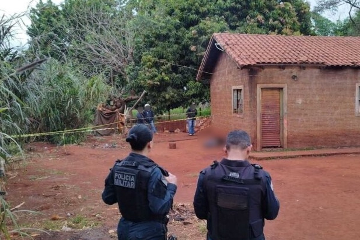 Homem é morto pelo menos três facadas em aldeia de Dourados