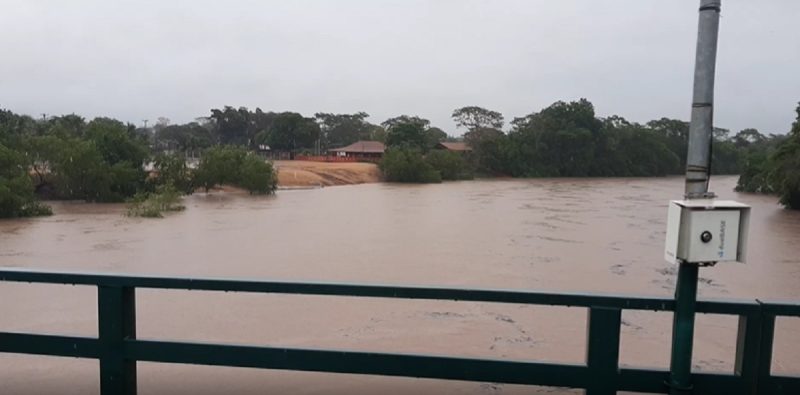 Rio Aquidauana Sobe Durante A Noite E Equipes Monitoram Enchente