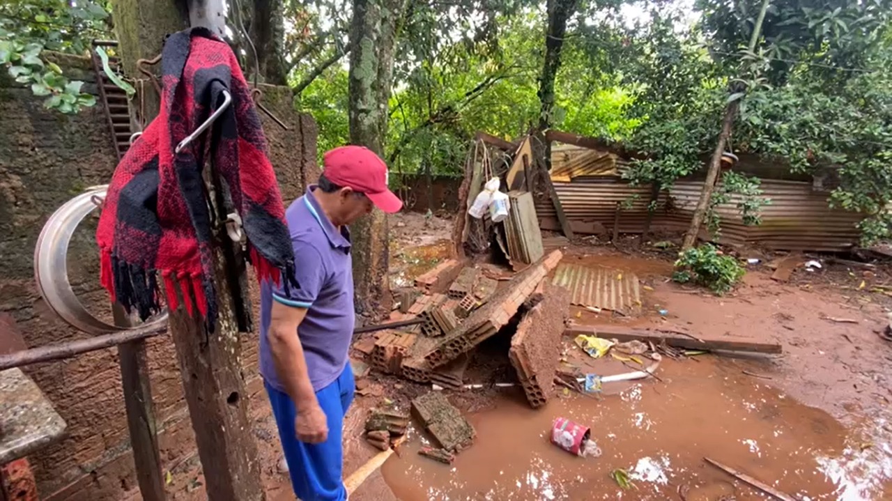 Moradores iniciam semana contabilizando prejuízos após chuva em Ponta Porã