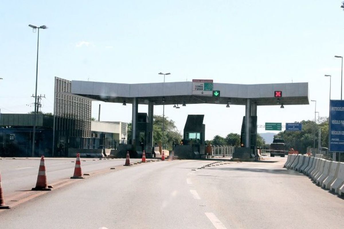 Ponte Sobre O Rio Paraguai Passa Por Obras Emergenciais