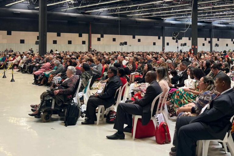 Testemunhas de Jeová retomam congressos presenciais em Campo Grande