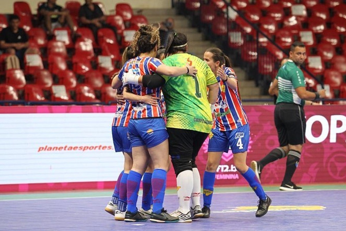 NORMANOCHKA (RUS) X FACULDADE SOGIPA (BRA) - Copa Mundo do Futsal F12.bet  Feminino 2022 