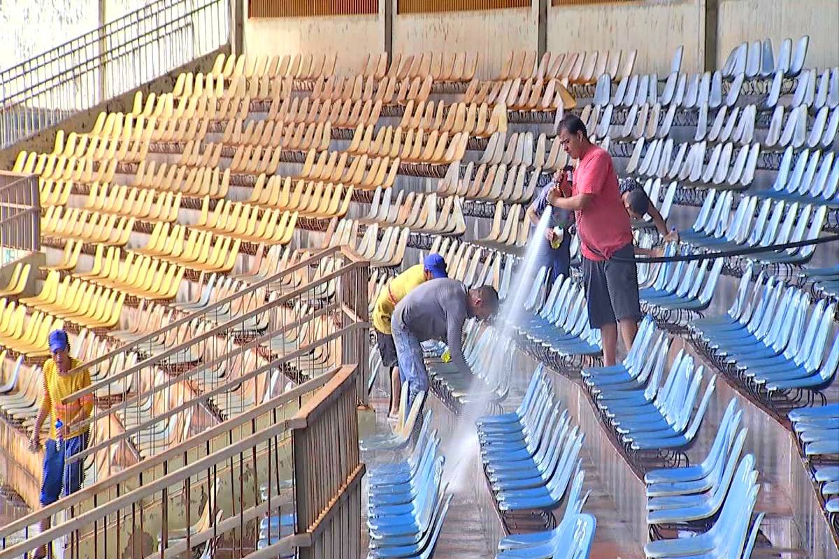 DAC abre venda de ingressos para jogo decisivo de domingo no Douradão