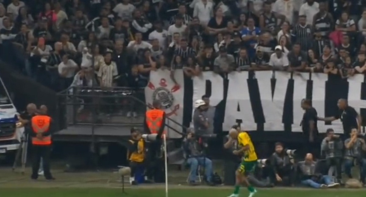 VÍDEO) A reação da torcida do Corinthians com o gol de empate