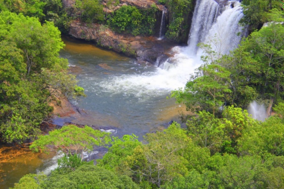 Cachoeira do Prata em Juscimeira. (Foto: Divulgação/ Prefeitura do município)