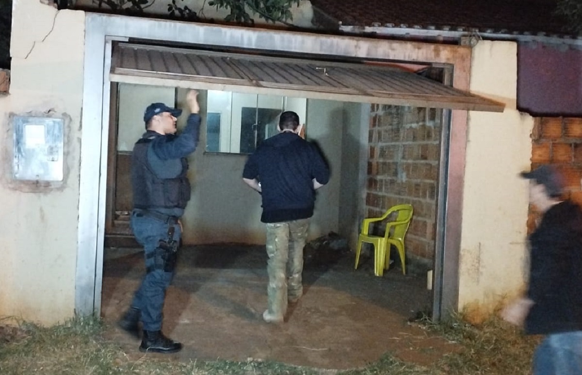 Homem é assassinado a golpes de faca e pauladas na cabeça em Itaporã