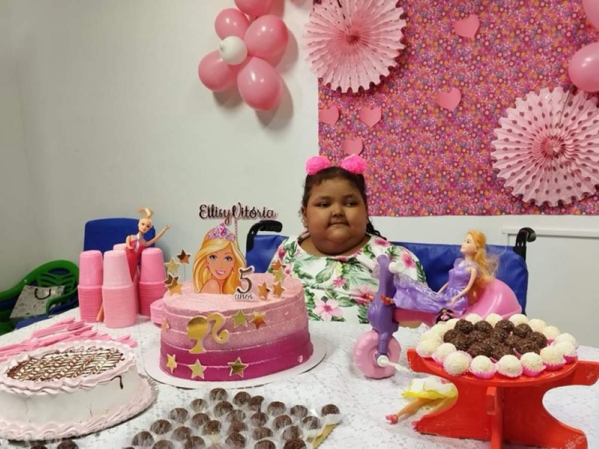 Aos 28 anos, Mel celebrou 1ª festa dos sonhos inspirada na Barbie -  Comportamento - Campo Grande News
