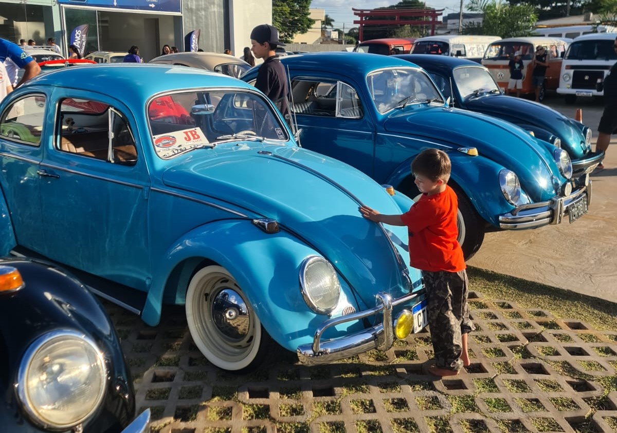 Fusca completa 60 anos com encontro de colecionadores na Morada dos Baís -  Diversão - Campo Grande News