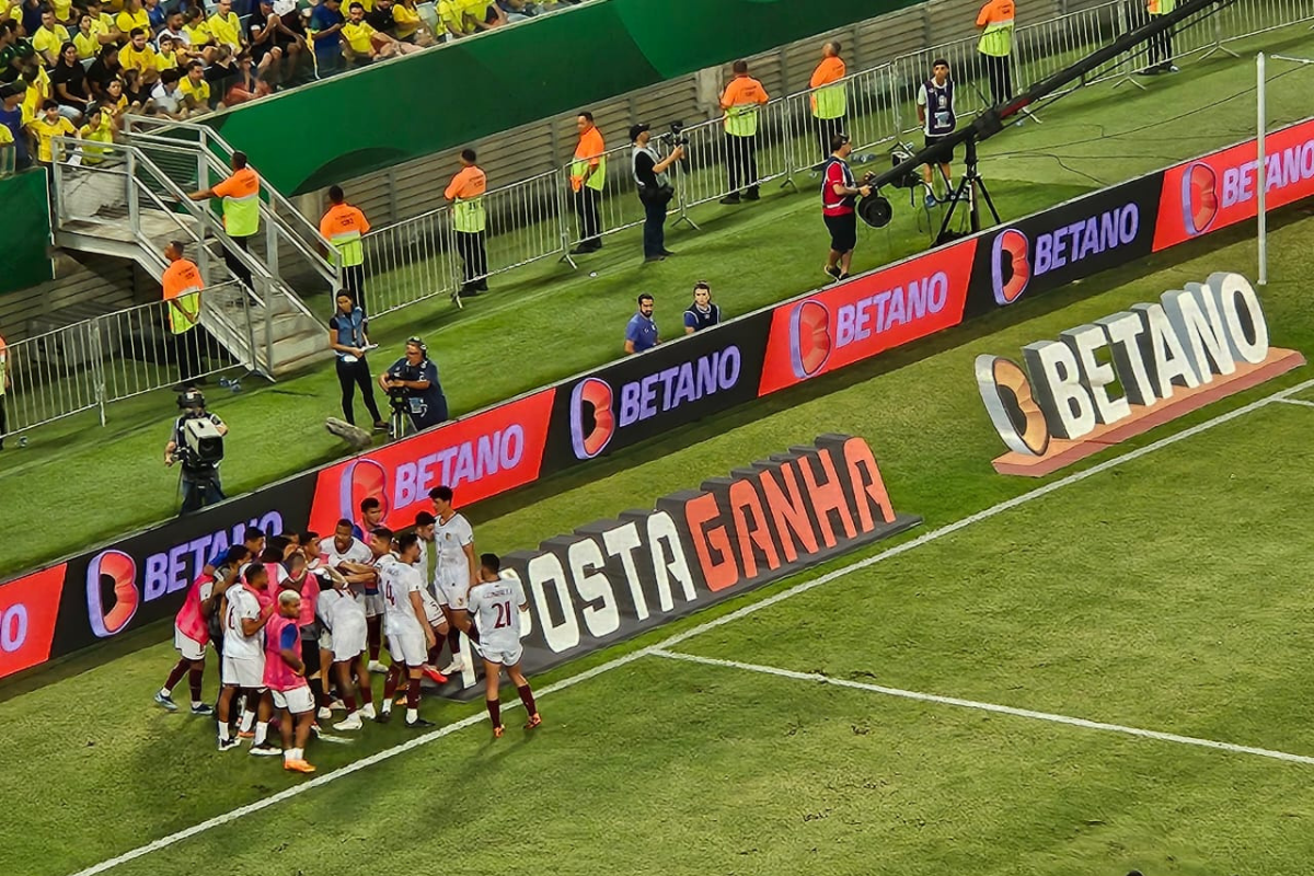 Brasil joga mal, cede empate à Venezuela e perde a liderança das