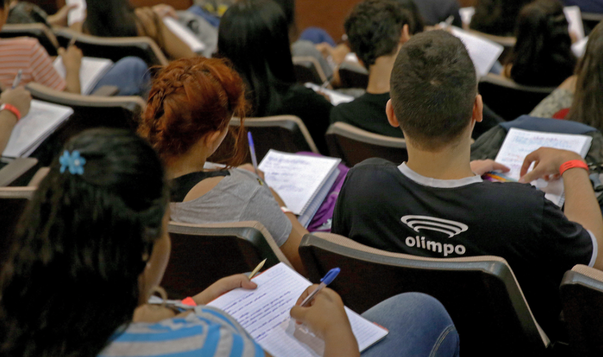 studantes em sala de aula. (Foto: Wilson Dias/Agência Brasil)