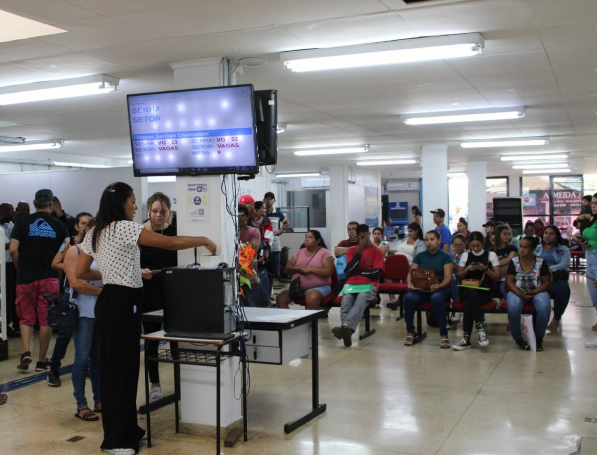 Movimentação na Funsat durante o primeiro dia de cadastro de interessados em fazer parte do Primt (Foto: Divulgação)