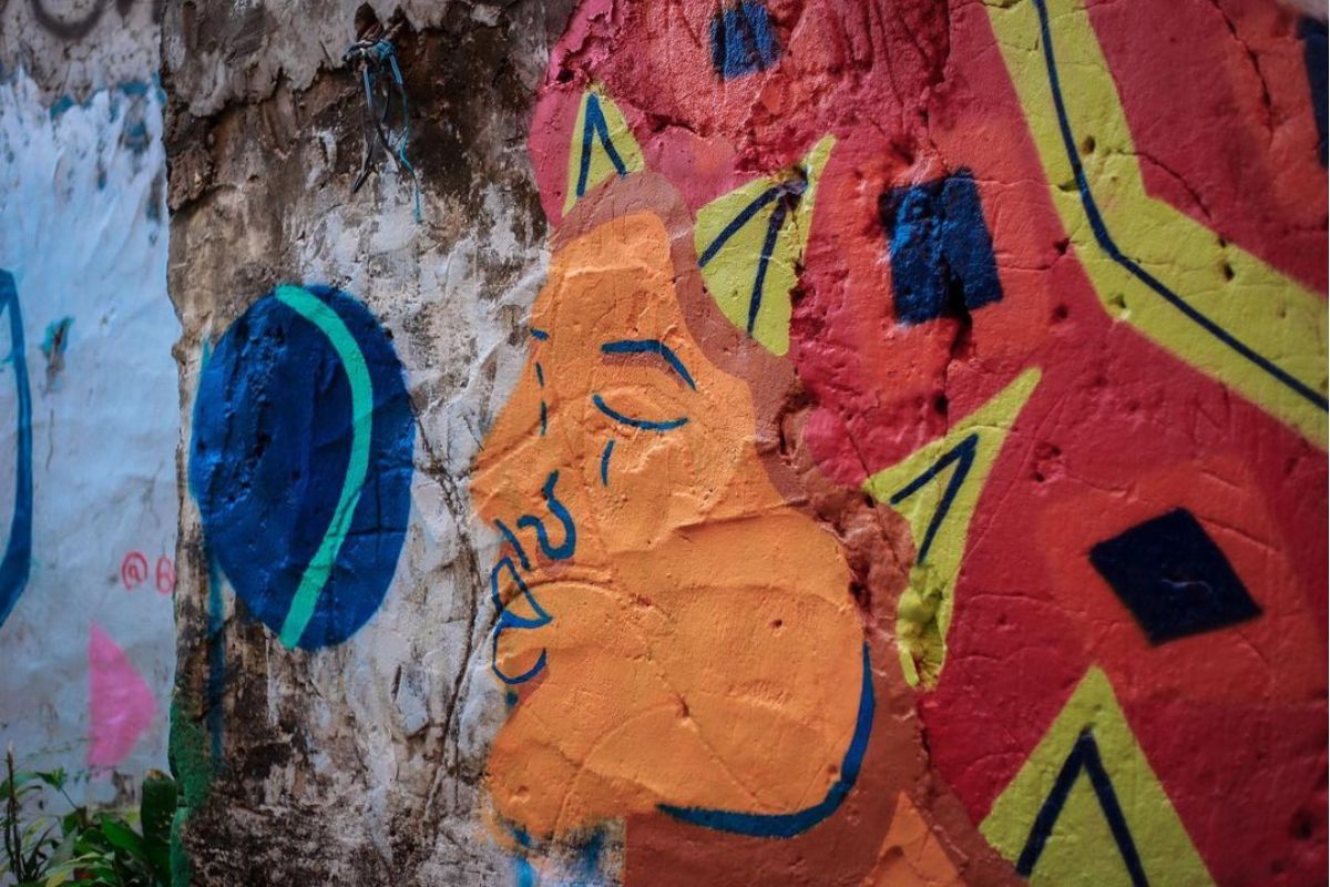 Ao fim das aulas, alunos irão executar a arte de rua em muros e calçadas do bairro. (Foto: Reprodução)