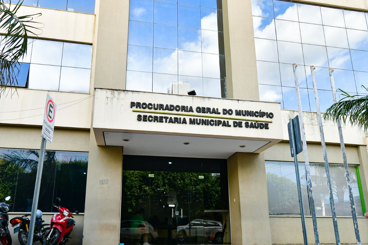 Fachada da secretaria de saúde de Cuiabá