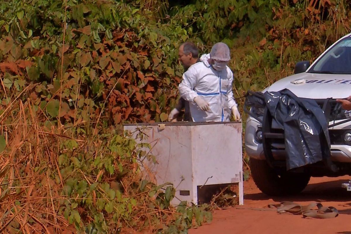 Corpo de professor foi encontrado em freezer em região de mata de Tangará da Serra. (Foto: Doni Vilanova/TVCA)