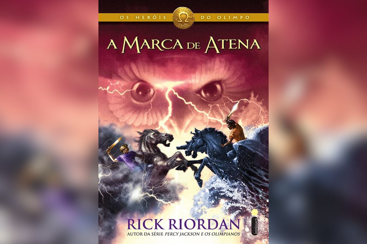 A Marca de Atena, de Rick Riordan, autor da série Percy Jackson e os Olimpianos (Foto: Divulgação)