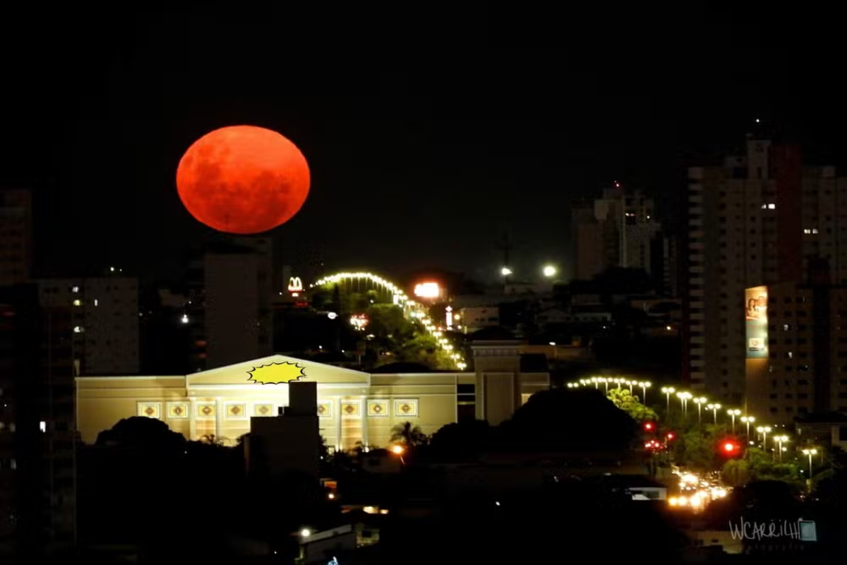 Superlua fotografada em 2020 (Foto: Wilmar Carrilho)