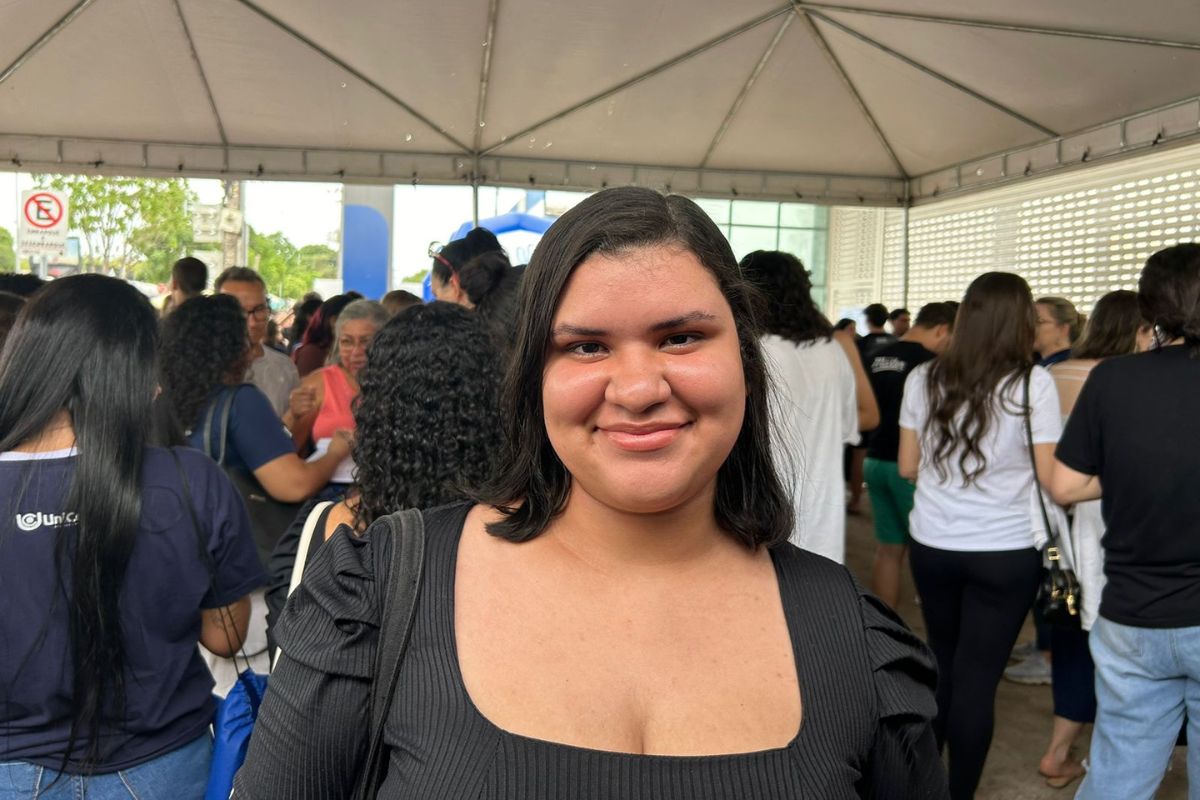 Eduarda de Miranda, de 19 anos, faz o Enem pela 3ª vez. (Foto: Stephane Gomes)v