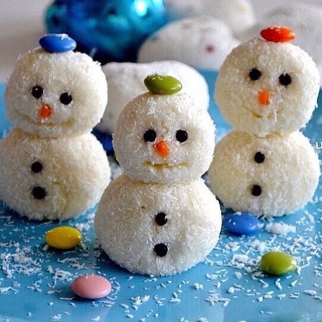 bonecos de neve de coco