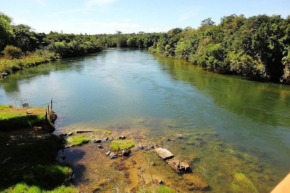 Rio Claro em São José do Rio Claro. (Foto: Reprodução/ Moacir Roberto)