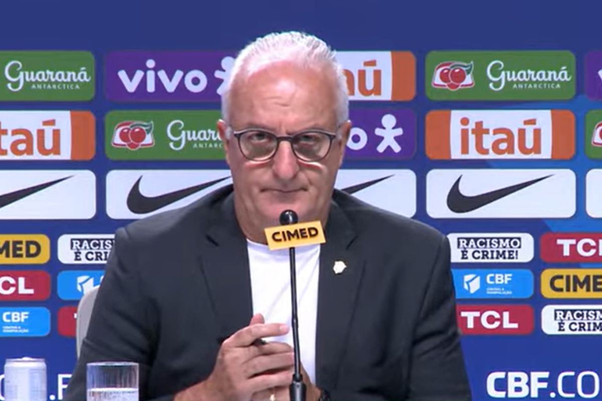 Técnico Dorival Júnior durante primeira convocação da Seleção Brasileira em 2025 (Foto: Reprodução/CBF TV)