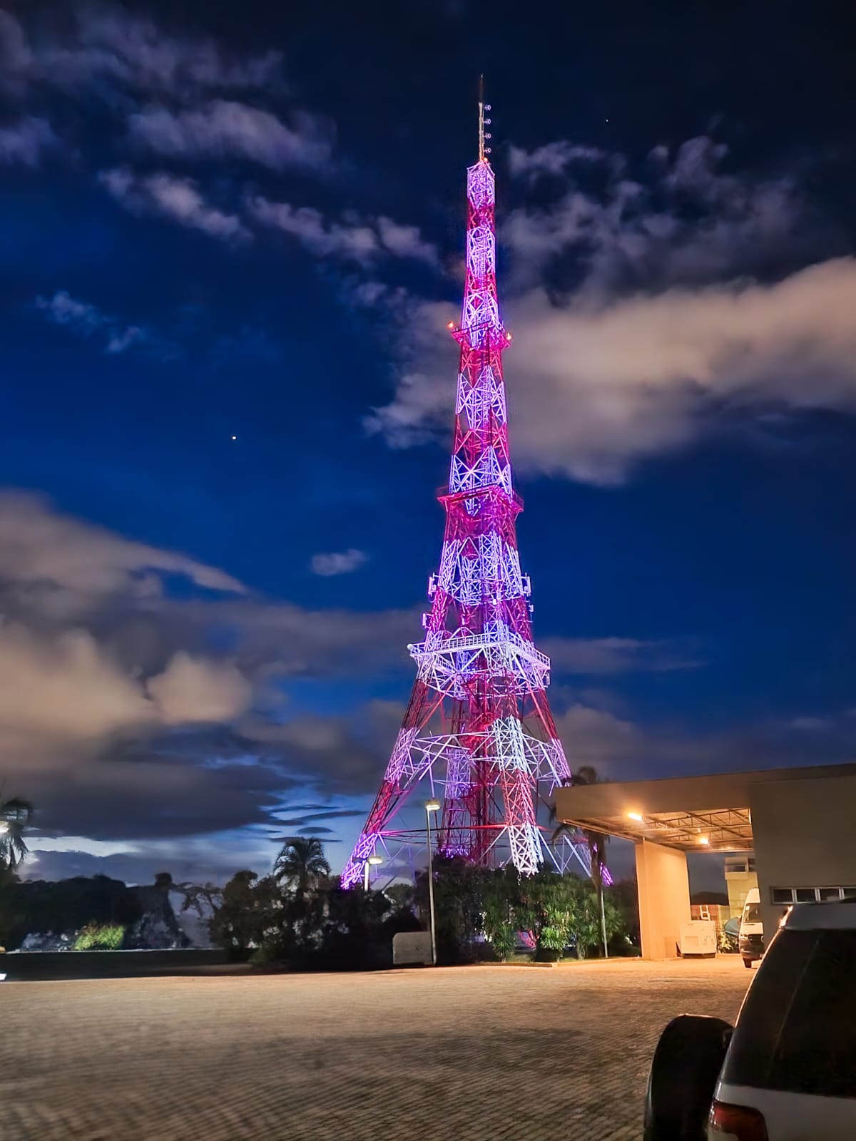 Torre da TV Morena em Campo Grande. (Foto: Augusto Castro)